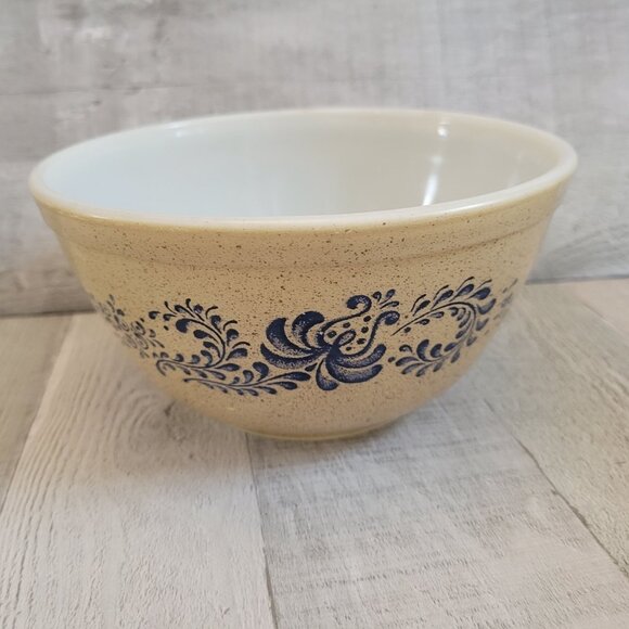 Vintage Pyrex 402 Mixing Bowl By Corning Beige With Blue Floral Design - Picture 1 of 6